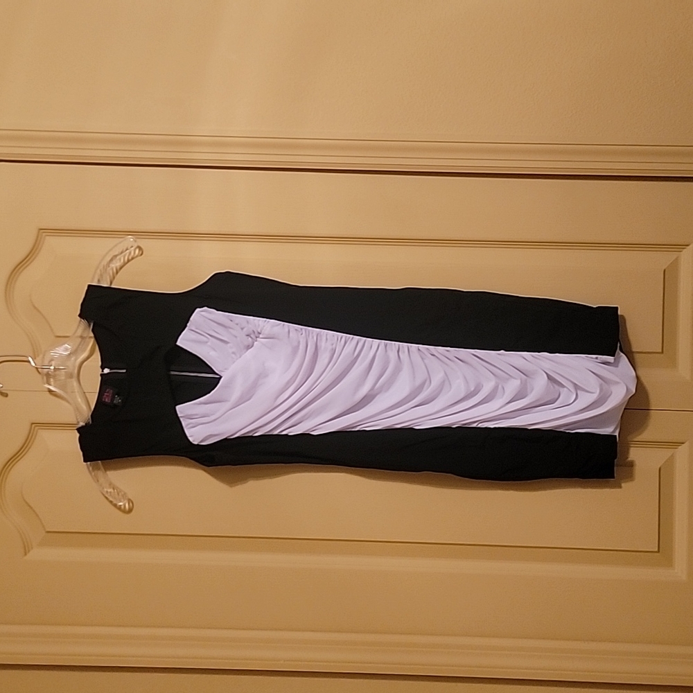 2B Bebe black and white dress, size medium